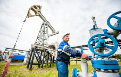 «От буровой вышки до термального оазиса» — нефтяной тур выходного дня